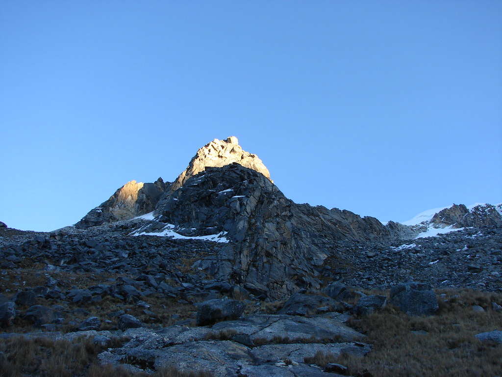 Amanecer en la Cordillera Blanca II — foto de Juan Peláez